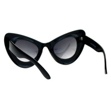 Extra-Never-Ordinary Cat Eye Sunglasses