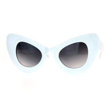 Extra-Never-Ordinary Cat Eye Sunglasses